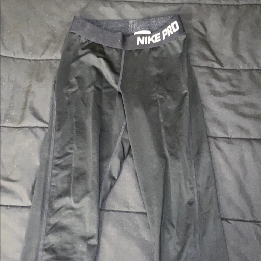 ‼️SOLD‼️Nike training 7/8 leggings XS